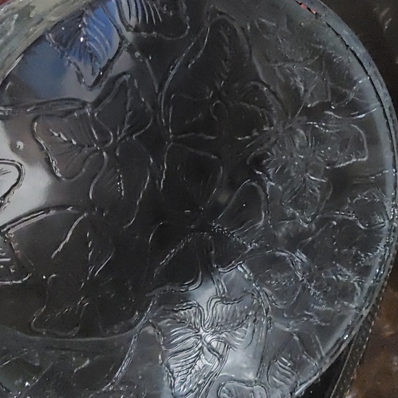 Iittala Vintage Strawberry Salad Bowl - Picture 4 of 5